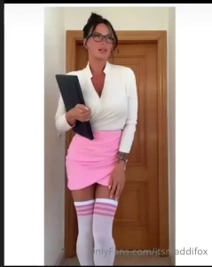 Live tonight 9pm gmt 2