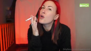 I m bringing back a smoking fetish video in french je vous ram ne une