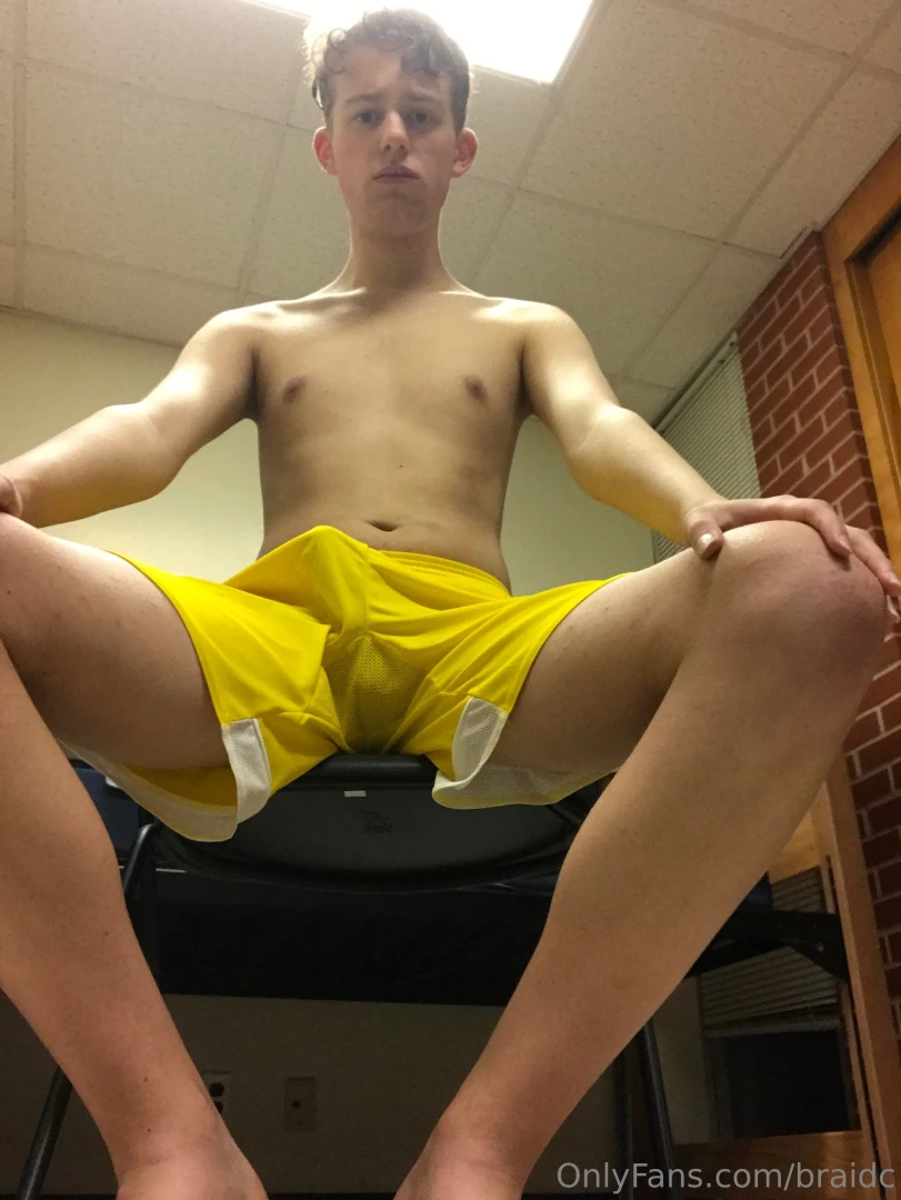 I was digging through my phone and found a lot of pics vids i made part 2 