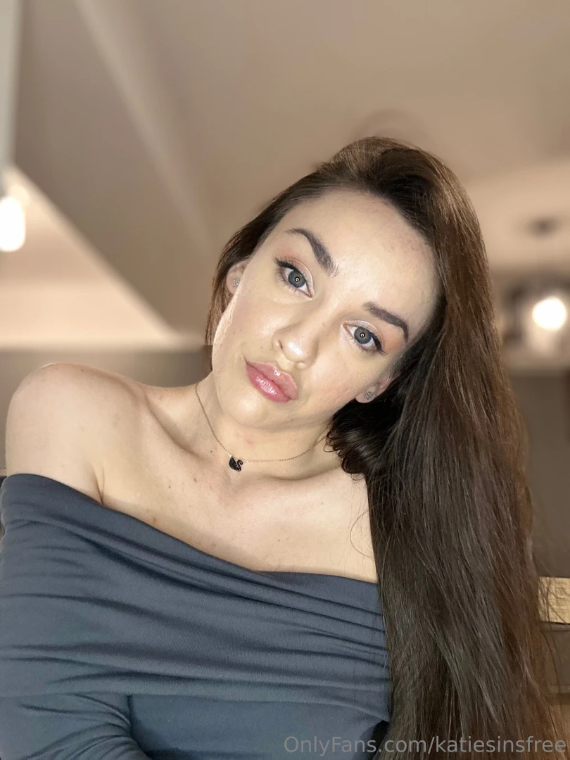 Do i look pretty in this part 1 