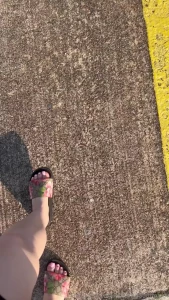 Y all like my new toe color