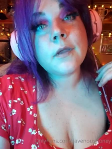 If everything goes through monday i will be filming my first girl-girl