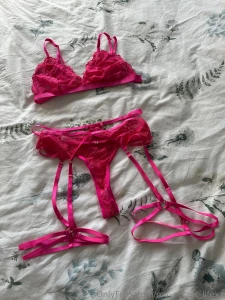 So i have my first piece of lingerie that i am going to sell off il be