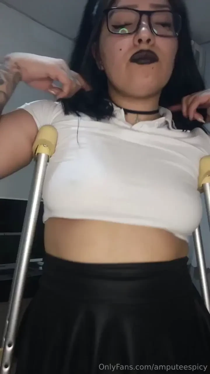 10 minute video a very bad student walking with crutches and heels 