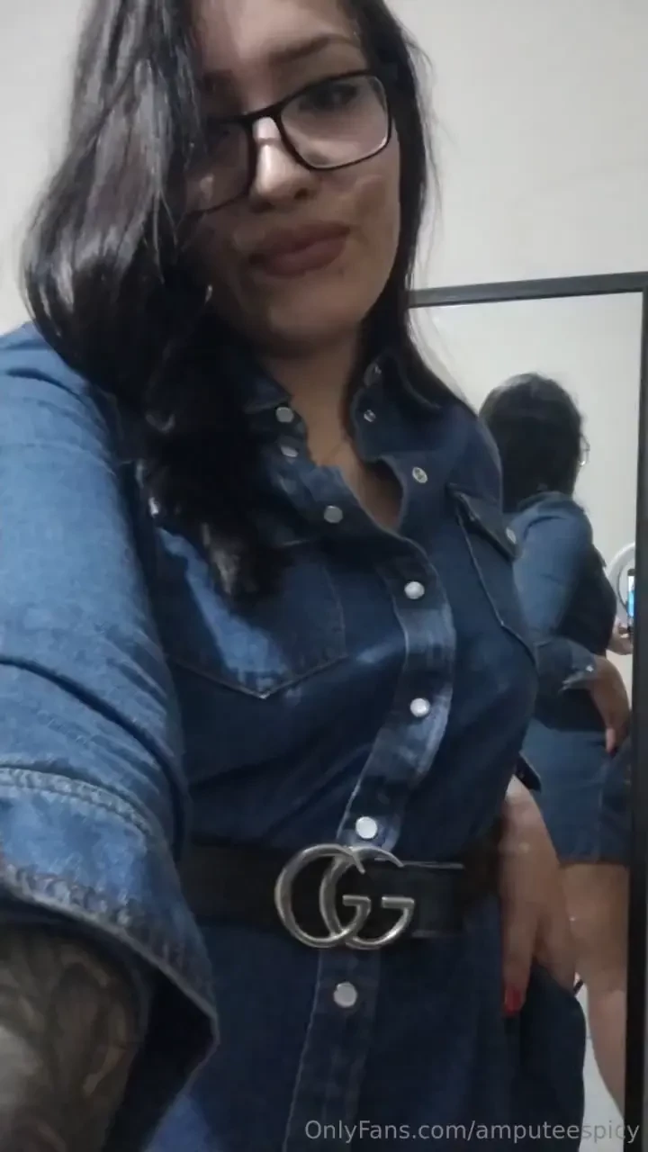 I feel like the most beautiful amputee today which video do you like part 1 