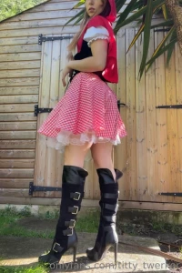 What do you think of this outfit part 25