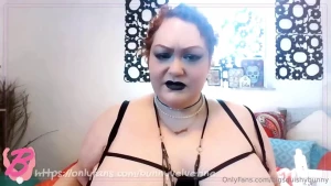 I ll be your big tiddy goth gf