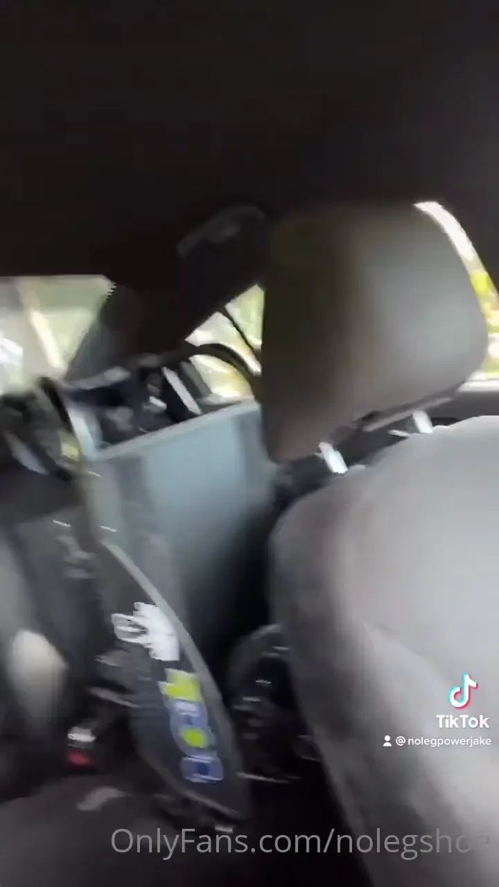 Can you drive yes i can drive i like other wheelchair users drive with 