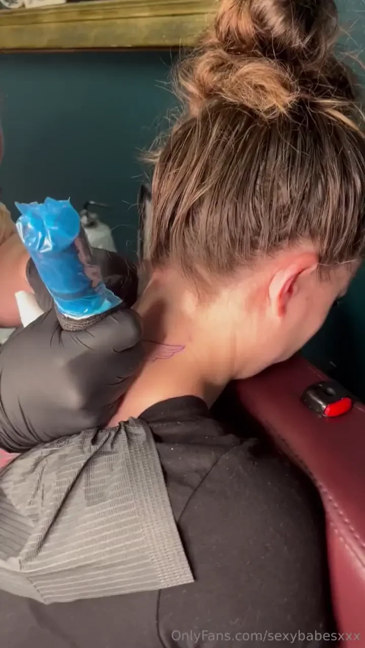 Free content of me getting a memorial piece for my cat 