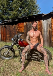 Hard as f ck send it dm for full view