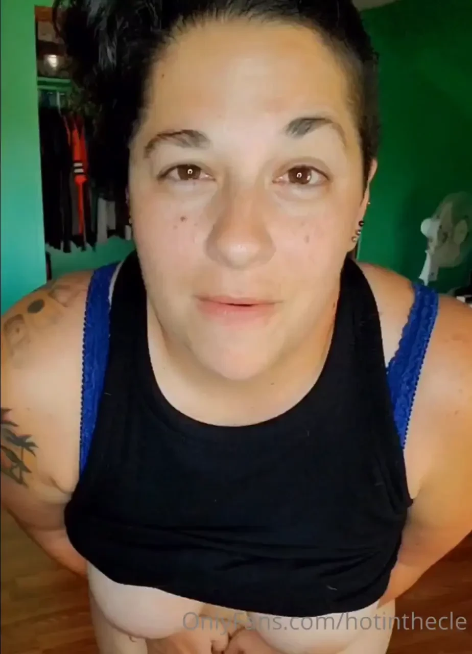 The other day i soaked my drawers watching guys suck eachother off i part 1 