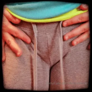 Full clip ----- gt https onlyfans com jokerscuckoo or if this post