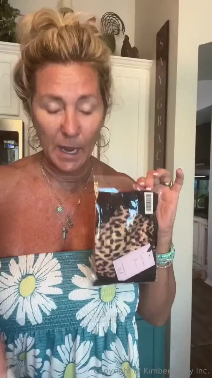 Thank you to my fan in ny so pretty beautiful presentation on gift 