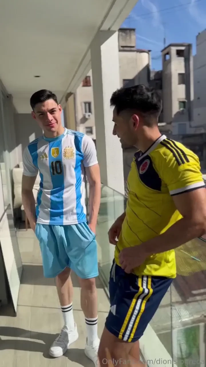 Do you like latin guys te gustan los chicos latinos 