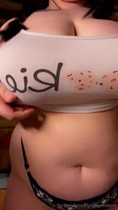 Swipe to see the titties drop ps who wants voice memos in some future part 1