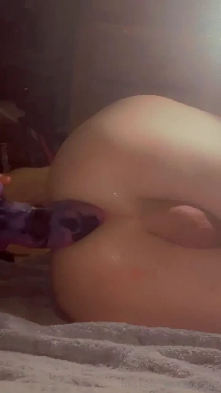 Really stretching out my hole part 1 