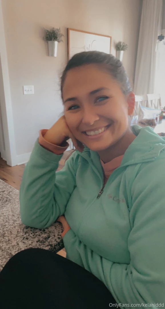 So did u guys miss the free 8min squirt video i posted on my main 