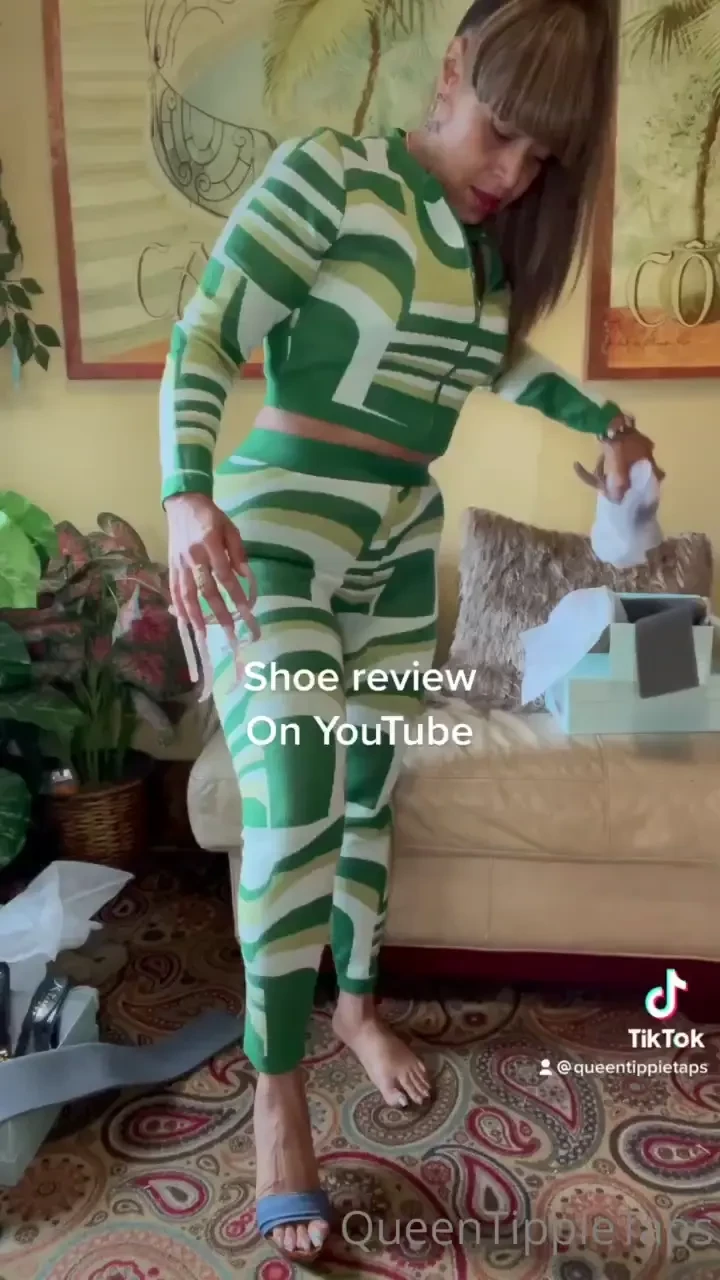 Mean green with short clip 