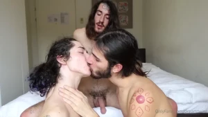 You can enjoy the video we made with milotwinkx