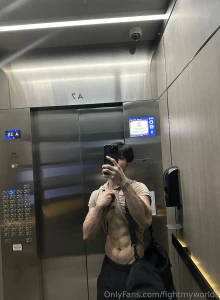 Gt gt gt gt gt gt gt gt gt slide to unlock