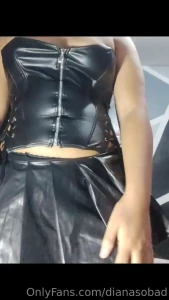 Spreading my pussy for u part 1