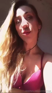 Honey what are you doing do you have fun with me