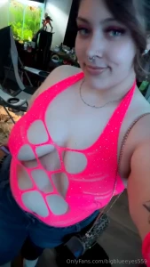 Wanna see me shake some a in this little outfit send me a message or