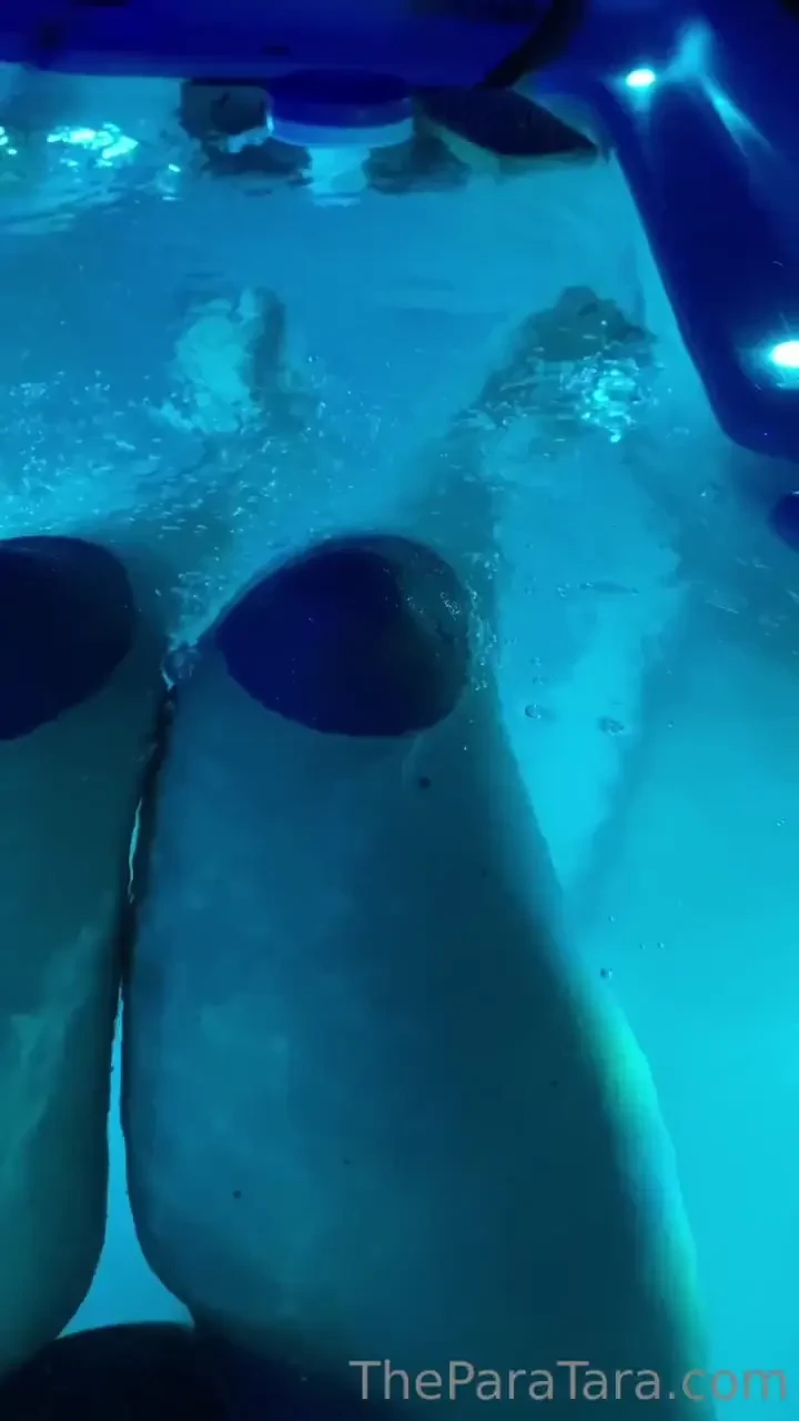 First floaty feet day back in the hot tub after my burn injury 