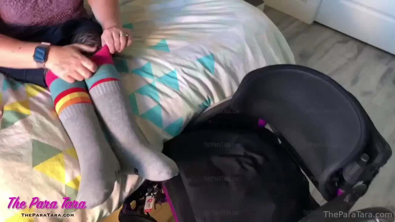 Nbsp if you love para girls in socks and foot-drop you ll love this i 