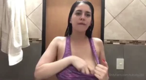 Unlock this video and get free 1 dick rate 1 personalized photo i love