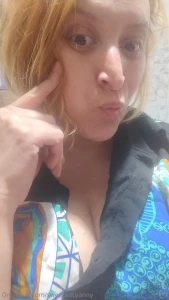 What color is the bra if you can t guess leave me a comment what color part 1