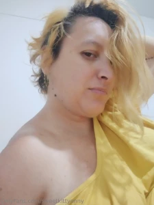 Mmm a haircut is coming