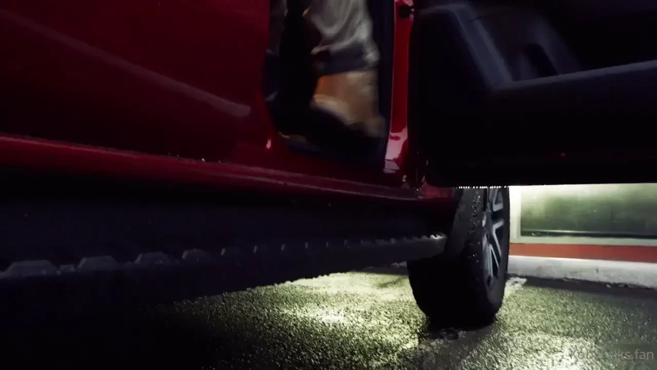 8 blokes 1 motel g day mates this wet sunday me and 7 legends 