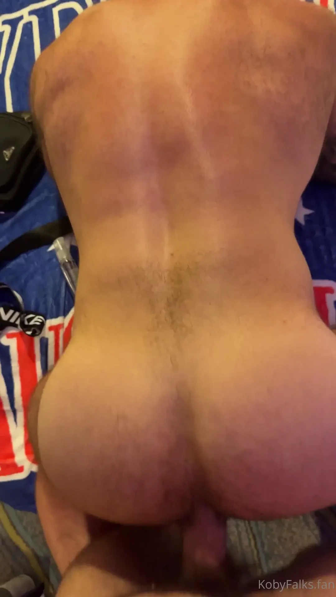 When bro bashes ya box on the cruise 