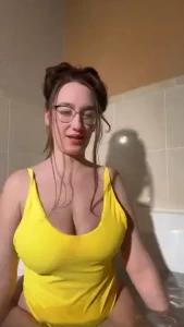 Stream started at 05 28 2023 11 30 pm live with rixiapremium