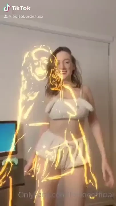 Should i make a naked tiktok compilation 