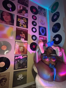 Its hump day i wanna hump