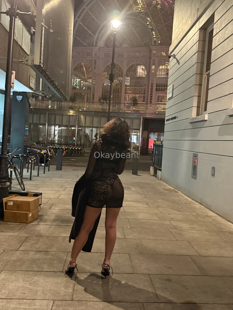 Grab the hips amp don t pull out 