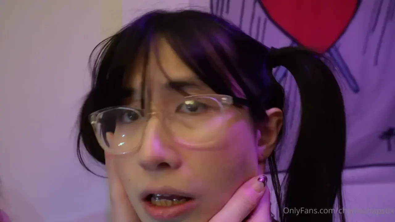 Throatslut training - envy takes control envydarling_xo is holding my 