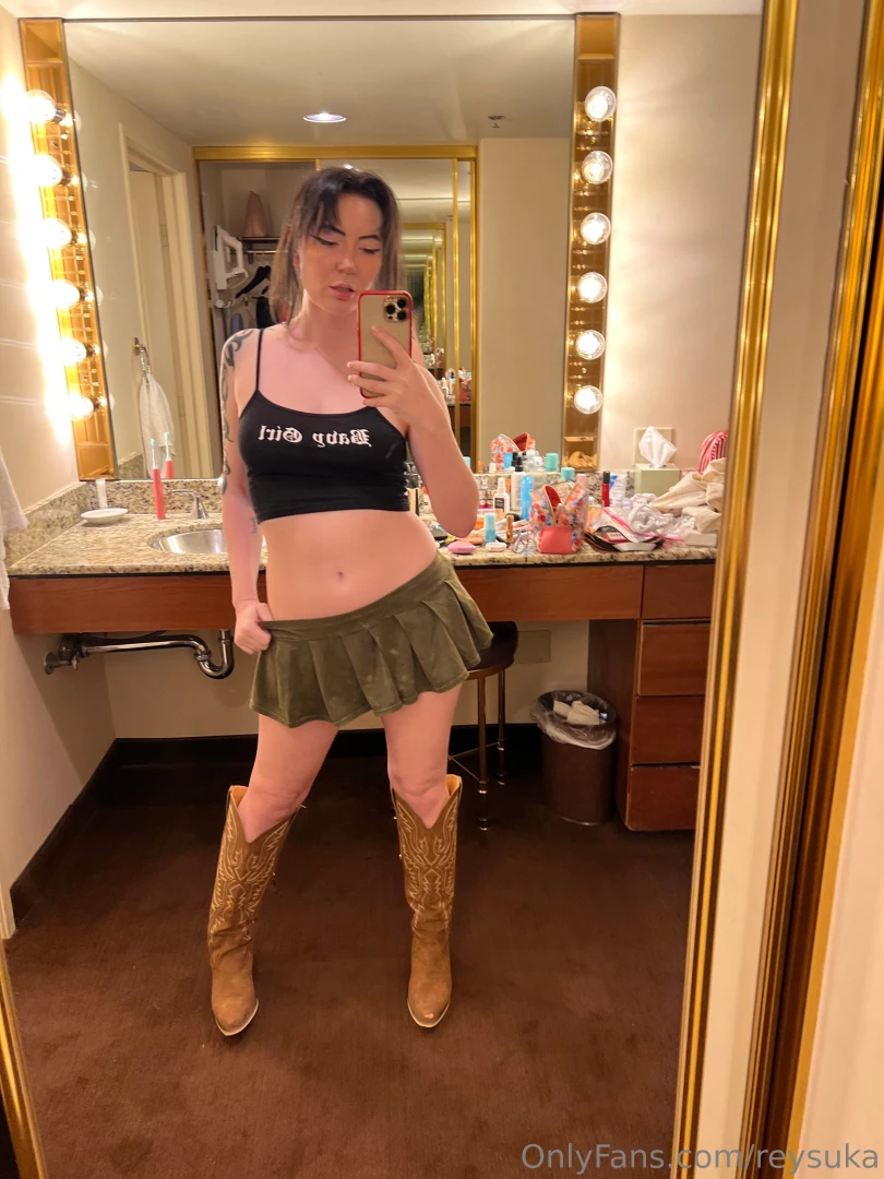 Want me to undress slide in my dm s 