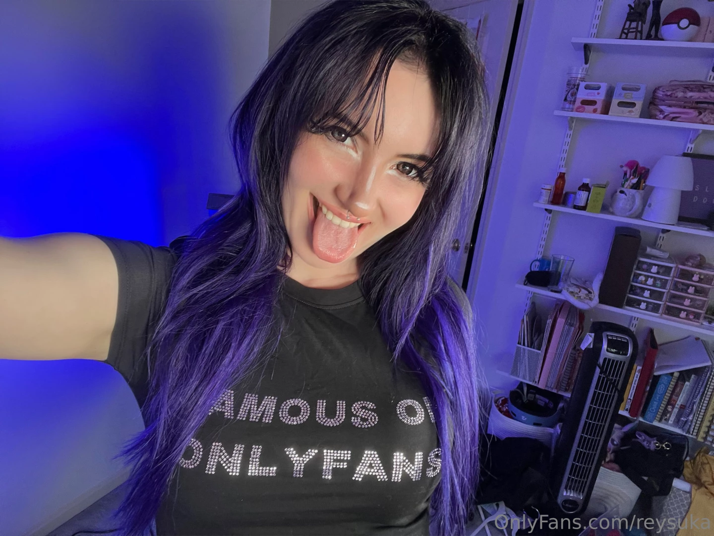 Famous on onlyfans and maybe somewhere else 