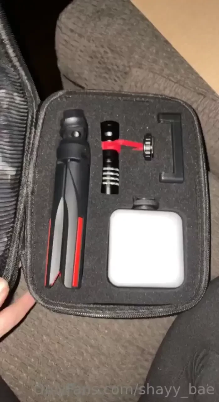 Thank you to the subscriber who got me the vlogging kit off my amazon 