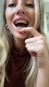 Hi can i borrow your fingers please