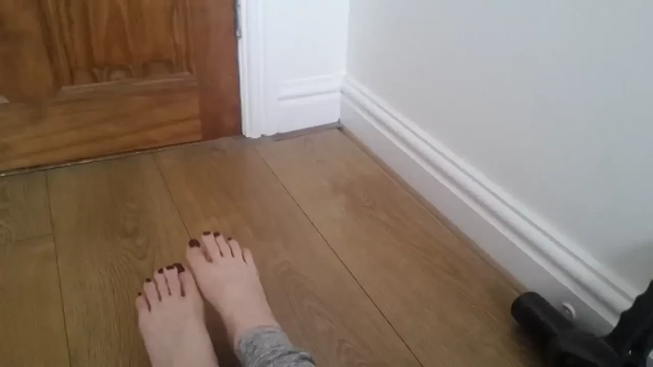 Feet red toenails 