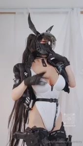 Bunny cyberrr tips here for 10 for ass slap and simulatin ridding part 1