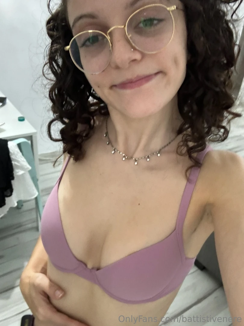 This little number is cute but i think it d look better on the floor 