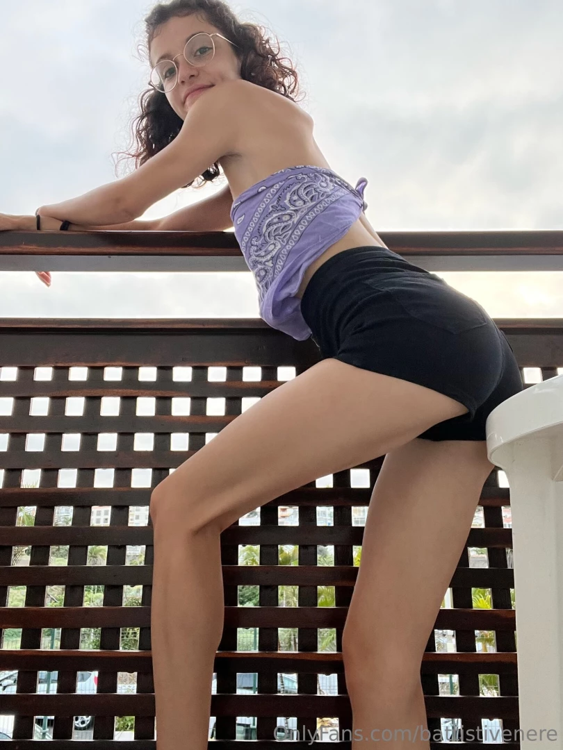 Leaning into the breeze and feeling free how s your day looking 
