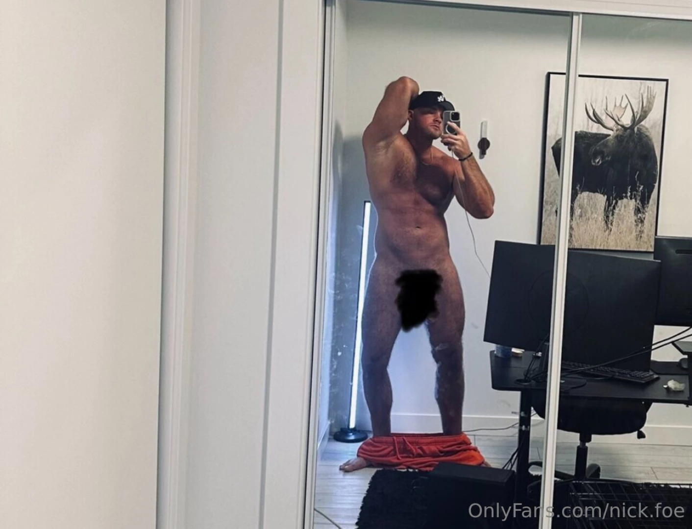 Hit me up for some content 