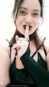 Shhh i won t tell your wife that you prefer your mistress over her