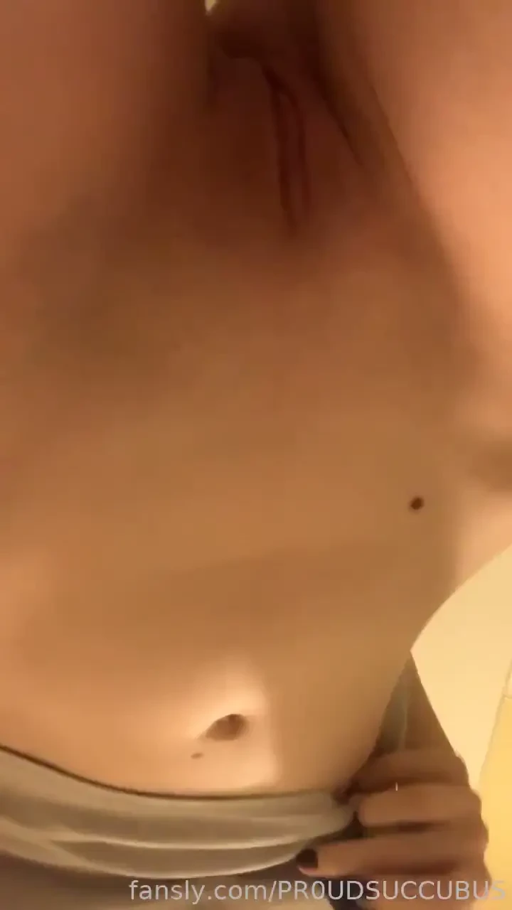 Zzzz smoking emogirl cosplayer 